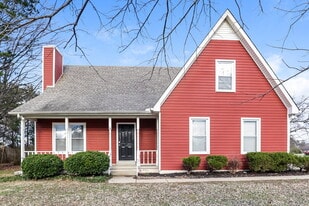 2215 Leeds Ct in Murfreesboro, TN - Building Photo