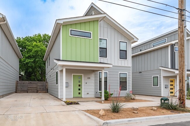 220 Pecan St in Abilene, TX - Building Photo - Building Photo