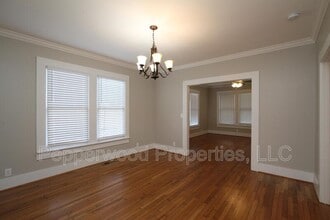 235 S Hampton Dr in Spartanburg, SC - Foto de edificio - Building Photo