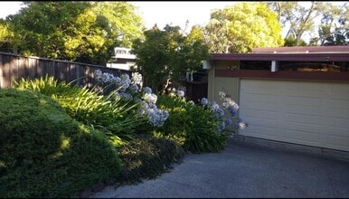 721 Las Colindas Rd in San Rafael, CA - Foto de edificio - Building Photo