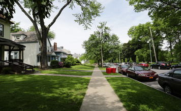 155 S Lake Ave in Albany, NY - Building Photo - Building Photo