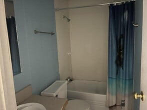 834 N Main St in Franklin, KY - Building Photo - Building Photo