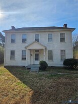 9330 Halls Run Rd in Chesterfield, VA - Building Photo