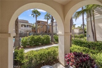 8356 Noelle Dr in Huntington Beach, CA - Building Photo - Building Photo