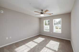 Grande Oak in Williamsburg, VA - Building Photo - Interior Photo