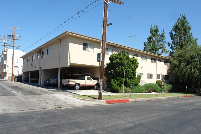 Moorpark 15000 in Sherman Oaks, CA - Foto de edificio - Building Photo