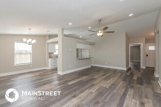 12333 Hidden Brook Dr in Tampa, FL - Building Photo - Building Photo