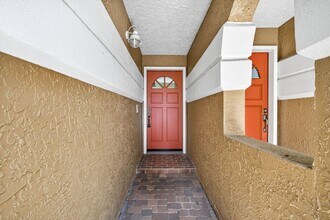 14856 Par Club Cir in Tampa, FL - Building Photo - Building Photo