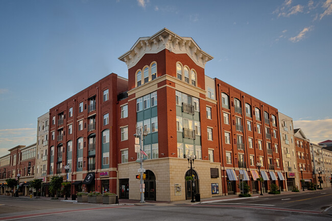 New Village at Patchogue in Patchogue, NY - Foto de edificio - Building Photo