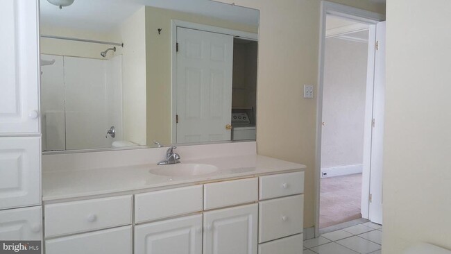 property at 2513 Aspen St