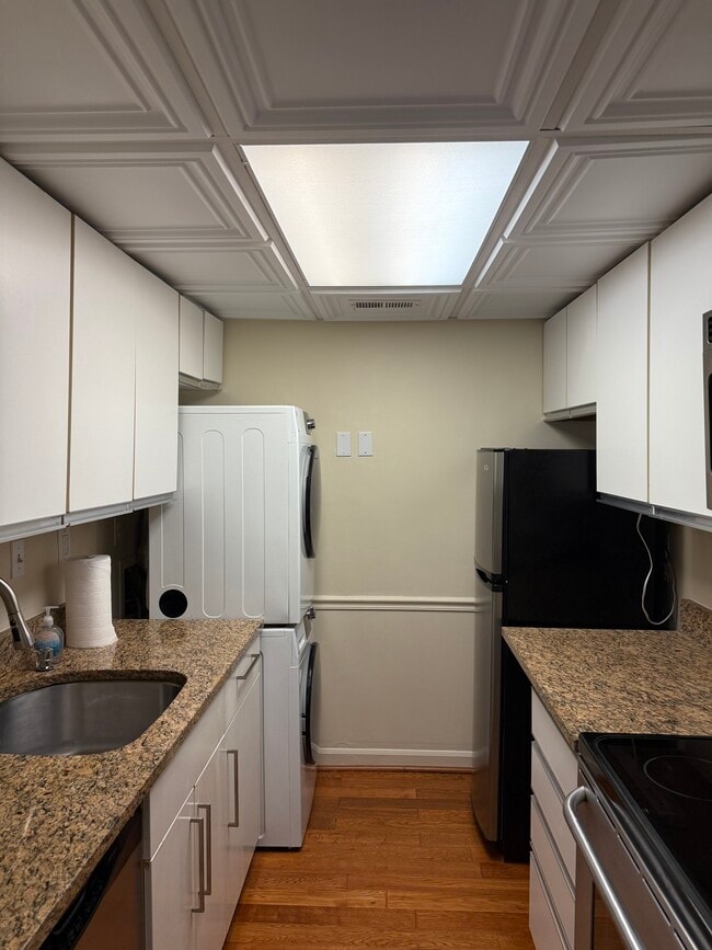 4607 1/2 MacArthur Blvd NW, Unit #A in Washington, DC - Building Photo - Building Photo