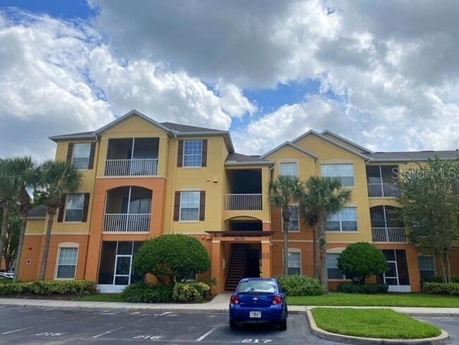 8630 Buccilli Dr in Orlando, FL - Foto de edificio - Building Photo