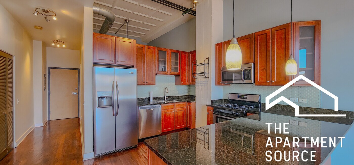 1791 W Howard St in Chicago, IL - Building Photo
