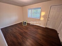 1036 Ellen Dr photo'