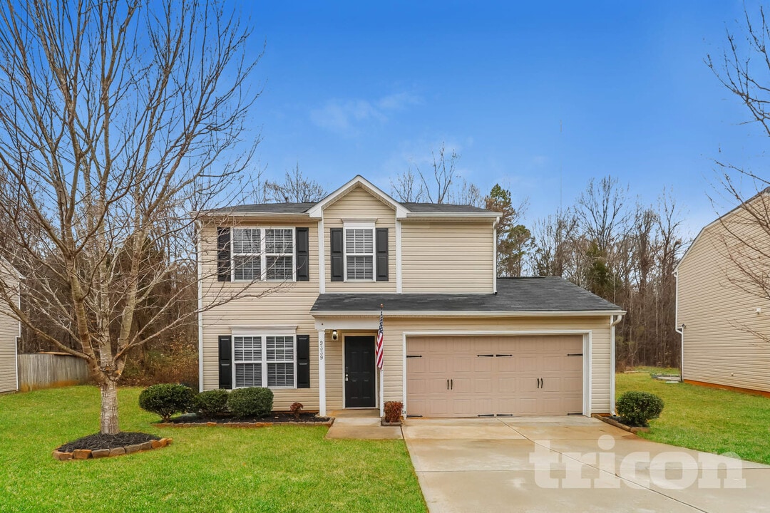 9339 Bradstreet Commons Way in Charlotte, NC - Building Photo