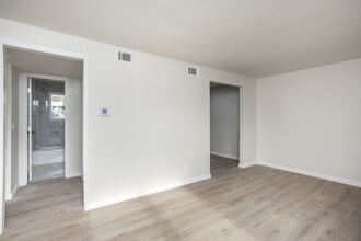 The Grande at Columbus in Columbus, GA - Building Photo - Interior Photo