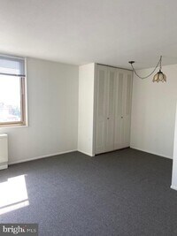 1 E University Pkwy photo'