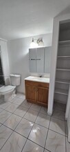 4848 NW 24th Ct in Lauderdale Lakes, FL - Building Photo - Building Photo