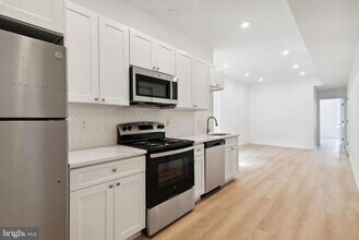 5102 Arch St in Philadelphia, PA - Building Photo - Building Photo