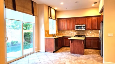 2124 Carrara St in Brentwood, CA - Building Photo - Building Photo