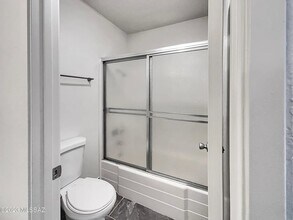 816 S Langley Ave, Unit 204 in Tucson, AZ - Foto de edificio - Building Photo