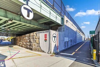 16 Alston St in Somerville, MA - Building Photo - Building Photo