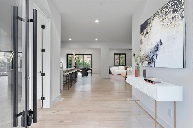 2374 Logan Cir NE in Atlanta, GA - Building Photo - Building Photo