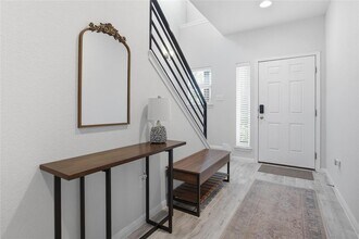 6402 Moncrieff Dr in Austin, TX - Building Photo - Building Photo