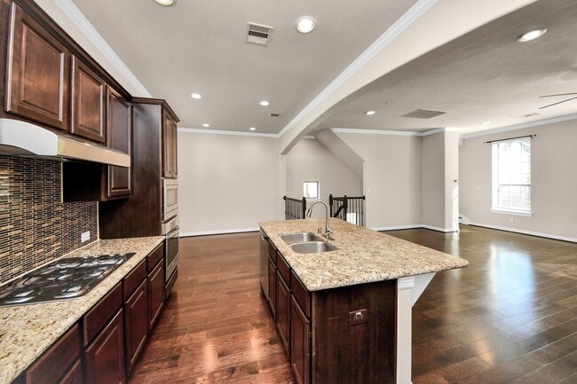 2707 King's Retreat Cir in Houston, TX - Building Photo - Building Photo