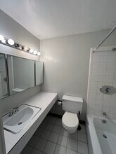54 Babcock St, Unit 63 in Brookline, MA - Building Photo - Building Photo
