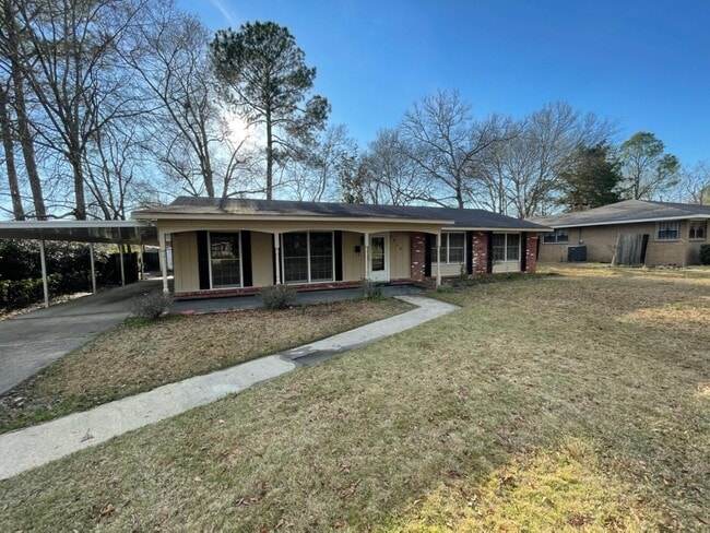 3236 Dorchester Dr