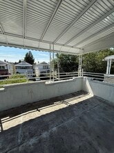 2327 E 23rd St, Unit 2 in Brooklyn, NY - Building Photo - Building Photo
