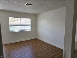 1708 Cordoba Ln in Las Vegas, NV - Building Photo - Building Photo
