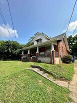 415 Pyke Rd in Lexington, KY - Building Photo