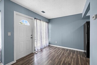 2425 Ranch House Rd in West Palm Beach, FL - Building Photo - Building Photo