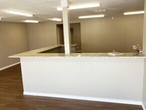 1010 1st St in Humble, TX - Building Photo - Building Photo