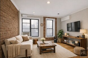 Mott Street in New York, NY - Building Photo