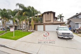 10605 Galway Bay Dr in Bakersfield, CA - Building Photo