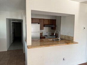 6601 Sands Point Dr in Houston, TX - Building Photo - Building Photo