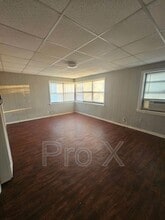 126 E 13th St in Baxter Springs, KS - Building Photo - Building Photo