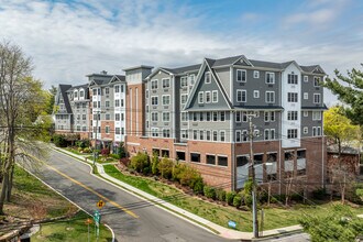 The Addison in Fort Lee, NJ - Foto de edificio - Building Photo