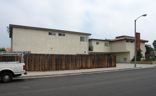 16851 Blanton Ln in Huntington Beach, CA - Building Photo - Building Photo