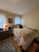 379 Highland Ave, Unit First Floor in Somerville, MA - Foto de edificio - Building Photo
