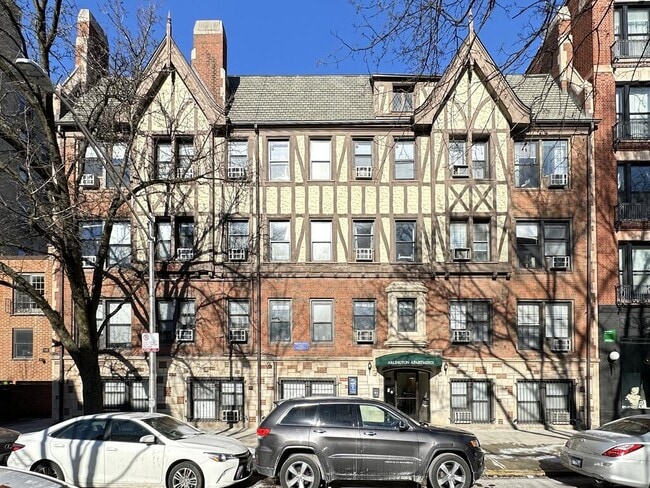 property at 541 W Arlington Pl