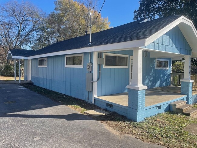 property at 616 Pearl St