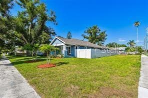 2205 Quincy St S in St. Petersburg, FL - Building Photo - Building Photo