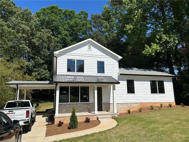 property at 169 Long Dr SW