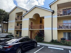 7610 Westwood Dr, Unit 1191 in Tamarac, FL - Building Photo