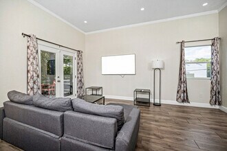 219 Utah St in San Antonio, TX - Building Photo - Building Photo