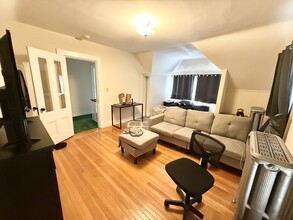 35 Parsons St, Unit 2 in Boston, MA - Building Photo - Building Photo